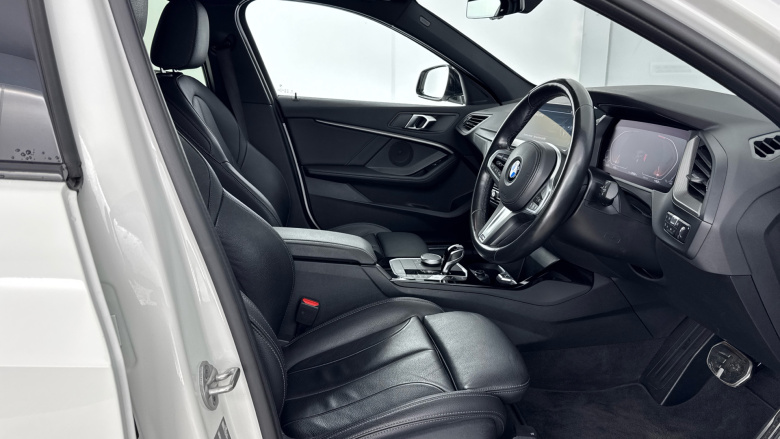 BMW 1 Series 118i M Sport 5dr Step Auto Petrol Hatchback